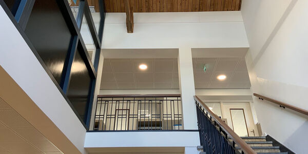 Springplank-vide-trappenhuis